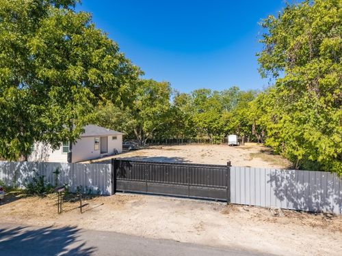 15304 Brenda St, Austin, TX, 78728-4728 | Card Image