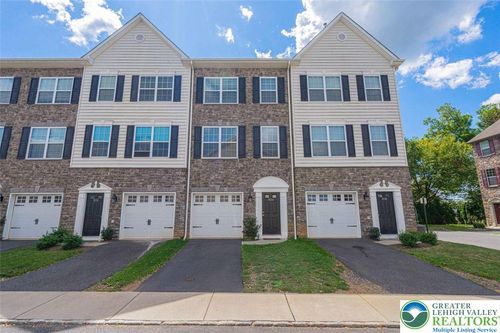 304 Stonewood Ln, HELLERTOWN, PA, 18055-1177 | Card Image