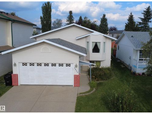 1055 Jones Cres Nw, Edmonton, AB, T6L6Y1 | Card Image