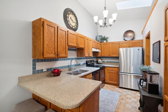 B - 4302 Clemson Circle, Townhouse with 2 bedrooms, 2 bathrooms and null parking in Eagan MN | Image 5