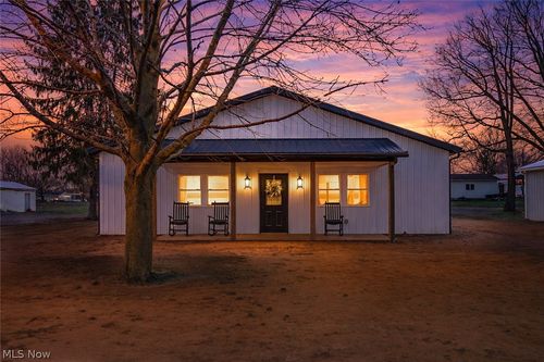 509 Pine St Nw, Beach City, OH, 44608-9578 | Card Image