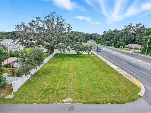 12182 N Us Highway 301, OXFORD, FL, 34484-2828 | Card Image