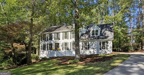 5663 Bloomingdale, Peachtree Corners, GA, 30092 | Card Image