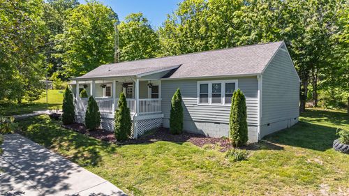 1010 Forestwood Rd, Ashland City, TN, 37015-3708 | Card Image