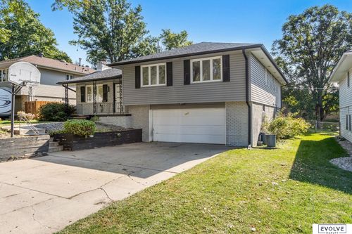 2425 S 113th St, Omaha, NE, 68144-3027 | Card Image