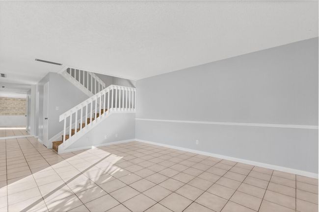 APT-23B - 1458 N Lawnwood Cir, Condo with 2 bedrooms, 3 bathrooms and null parking in Fort Pierce FL | Image 13