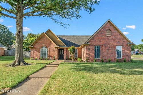 1741 Greencliff Dr, Southaven, MS, 38671-8716 | Card Image