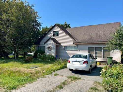 3251 Regina Ave, Richmond, BC, V6X2K6 | Card Image