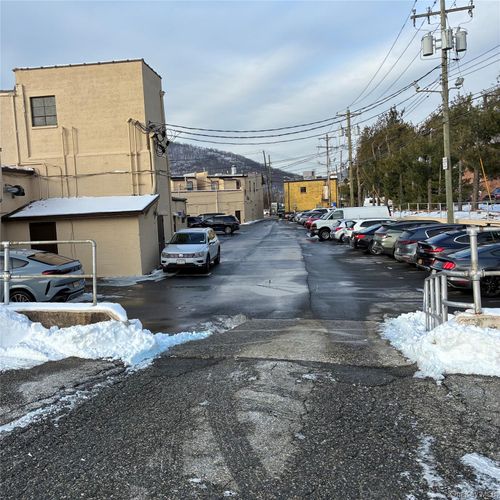 24 Lafayette Ave, Suffern, NY, 10901-5567 | Card Image