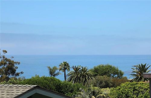 394 Moss St, Laguna Beach, CA, 92651-3232 | Card Image