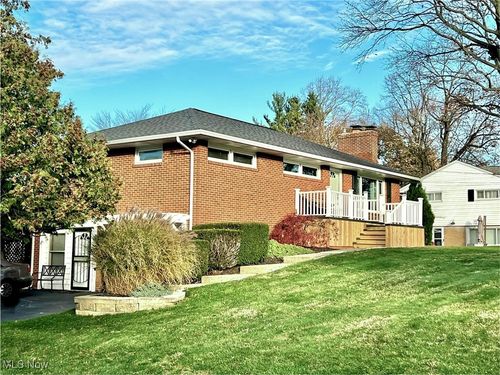 1365 Salway Ave Sw, North Canton, OH, 44720-3452 | Card Image