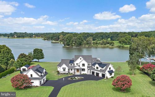 2452 Bennett Point Rd, QUEENSTOWN, MD, 21658-1118 | Card Image