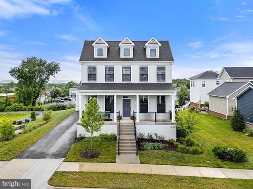 8656 Anderson Ave, MARSHALL, VA, 20115-3766 | Card Image