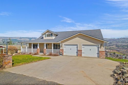 829 Crest, Kamiah, ID, 83536-5029 | Card Image