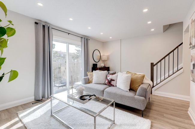53 - 1115 Paramount Dr, Condo with 3 bedrooms, 2 bathrooms and 1 parking in Stoney Creek ON | Image 14