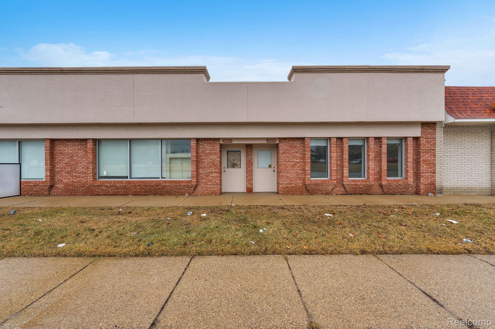 Commercial Lease in Warren 5