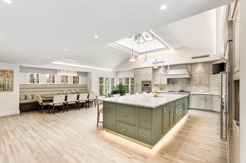 101 Draper Rd, Wayland, MA, 01778-1715 | Card Image