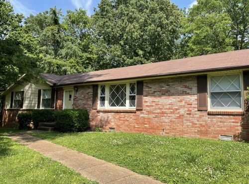230 Downer Dr, Clarksville, TN, 37042-6211 | Card Image