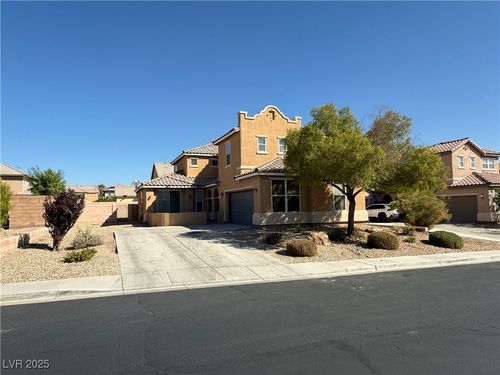 2824 Aspen Club Ave, North Las Vegas, NV, 89081-6431 | Card Image