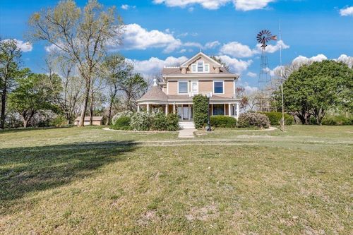 24281 31st Rd, Arkansas City, KS, 67005-5880 | Card Image