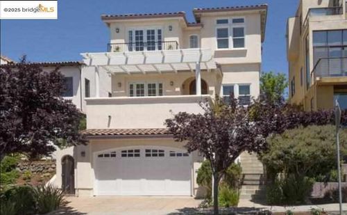 4914 Proctor Ave, Oakland, CA, 94618-2545 | Card Image