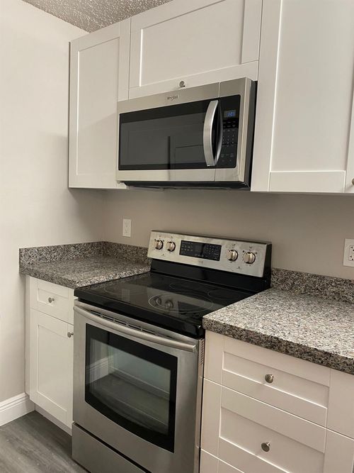 3225 N University Drive, Coral Springs, FL, 33071 | Card Image