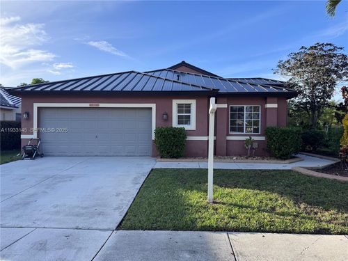 326 Sw 162nd Ave, Pembroke Pines, FL, 33027-1082 | Card Image