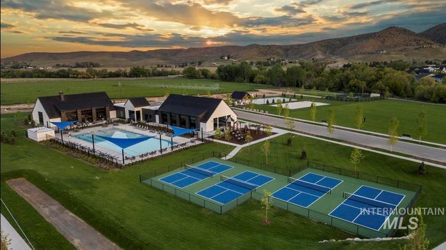 9276 W Sooty Grouse Ct, House other with 3 bedrooms, 3 bathrooms and 3 parking in Boise ID | Image 41
