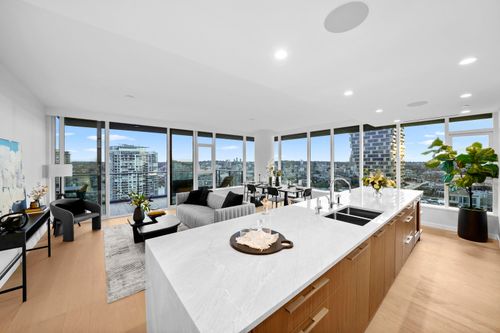 3503-1335 Howe St, Vancouver, BC, V6Z0H1 | Card Image