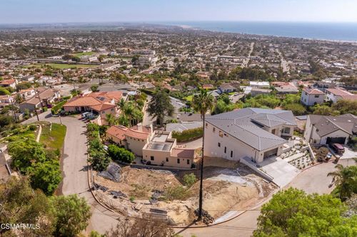 1918 Hillcrest Dr, Ventura, CA, 93001-2328 | Card Image