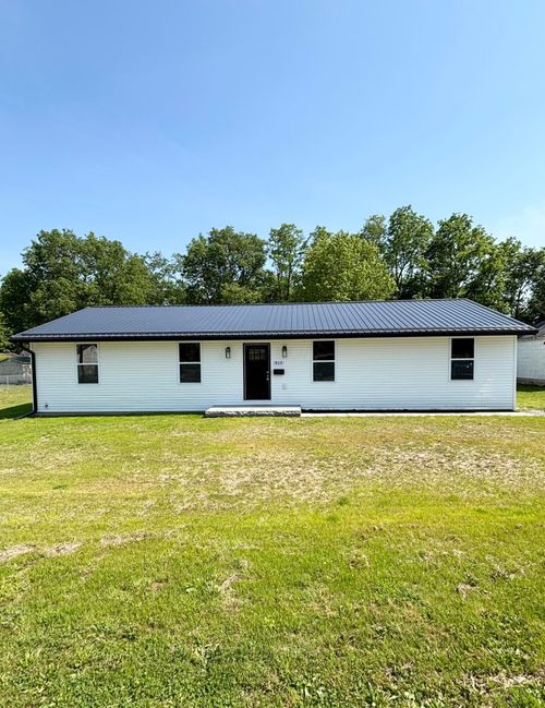 810 South St, Greenfield, OH, 45123-1247 | Card Image