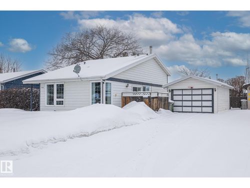 9406 99 Ave, Morinville, AB, T8R1K1 | Card Image
