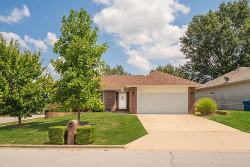 220 N Duke Ave, Springfield, MO, 65802-5493 | Card Image