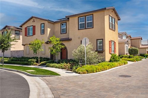 2983 E Halton Paseo, Ontario, CA, 91761-7928 | Card Image