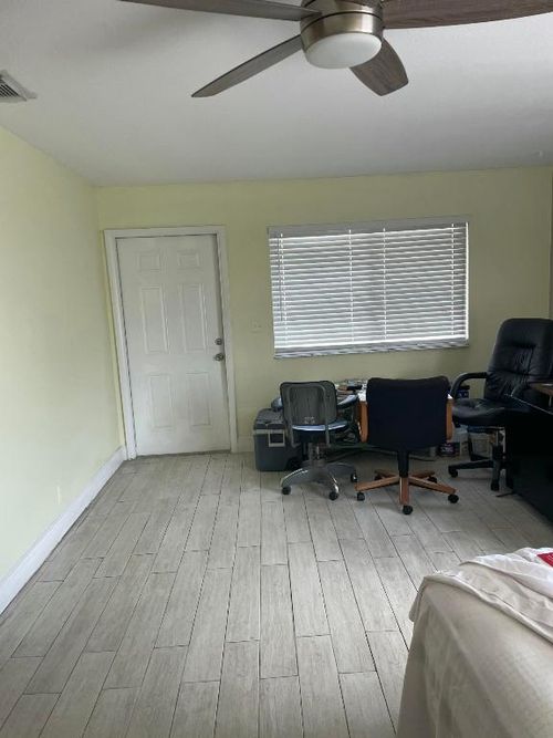 4-826 E Tiffany Dr, Mangonia Park, FL, 33407-3255 | Card Image