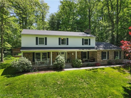 255 Harmony Hills Dr, Akron, OH, 44321-1110 | Card Image