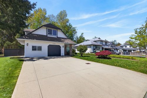 7325 123 St, Surrey, BC, V3W9J2 | Card Image