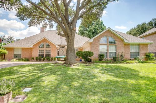 6705 Castle Creek Dr, Fort Worth, TX, 76132-3709 | Card Image
