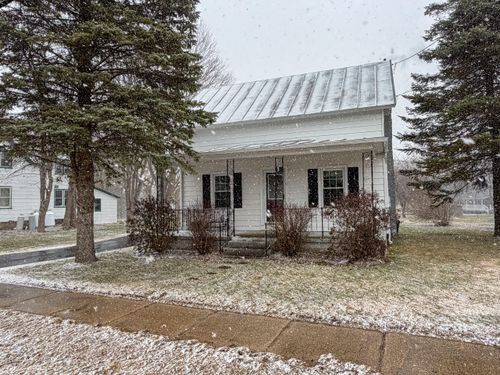 10 Spruce St, Champlain, NY, 12919-5225 | Card Image