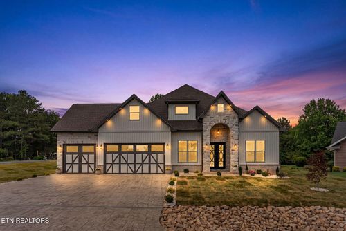 300 Oonoga Cir, Loudon, TN, 37774-3020 | Card Image