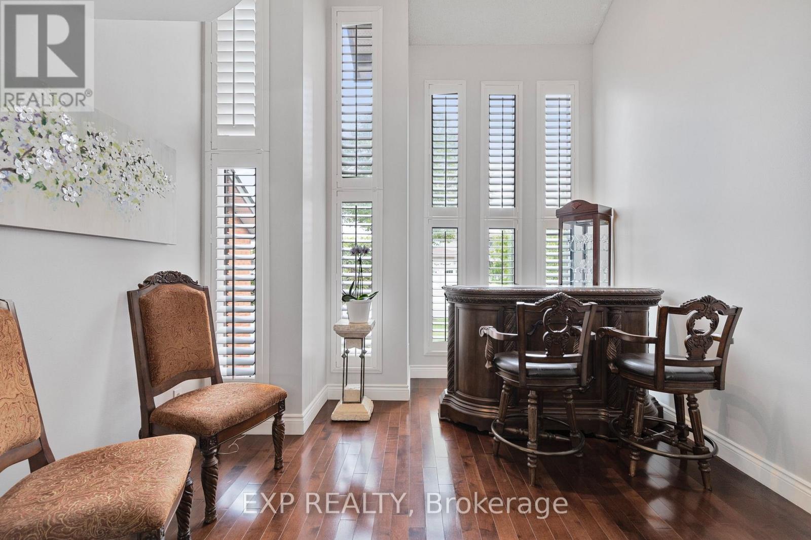 Residential in Hamilton (Stoney Creek) 4