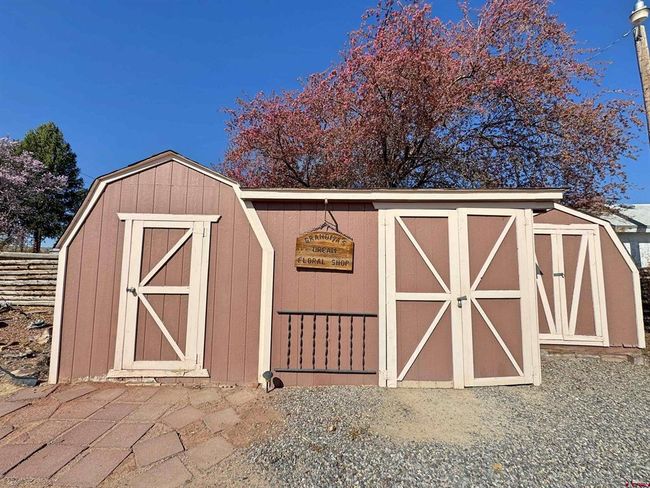 5760 Highway 348, House other with 3 bedrooms, 2 bathrooms and null parking in Olathe CO | Image 38