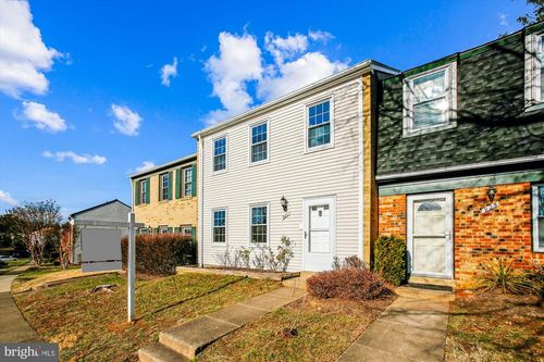 927 Cheshire Court, STERLING, VA, 20164 | Card Image