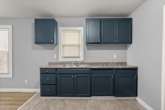 15840 Dexter Ave, House other with 3 bedrooms, 1 bathrooms and null parking in Detroit MI | Image 13
