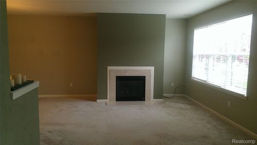 3906 Radcliff Dr, Canton, MI, 48188-7231 | Card Image