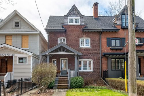 190 Pape Avenue, Toronto, ON, M4M2V8 | Card Image