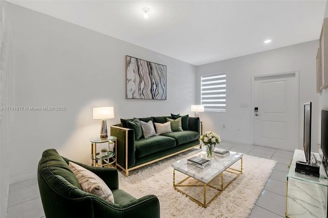 2679 Se 13 Th Ct, Townhouse with 3 bedrooms, 3 bathrooms and null parking in Homestead FL | Image 5
