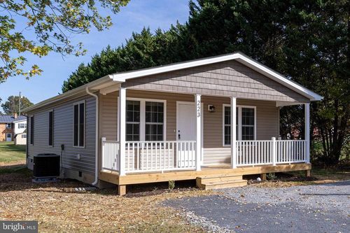 223 Fairview Rd, LURAY, VA, 22835-1605 | Card Image