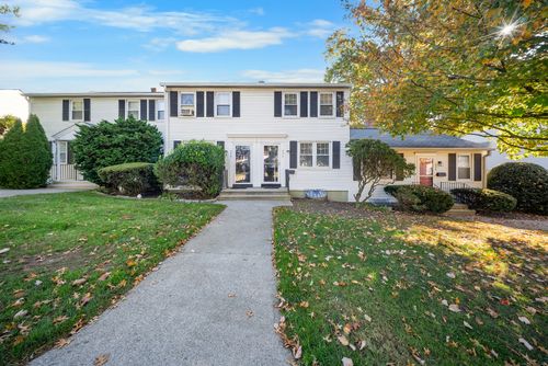 274 Sylvan Knoll Rd, Stamford, CT, 06902-5360 | Card Image
