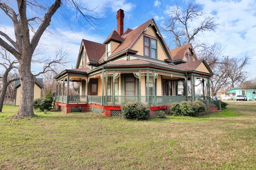 200 S Colorado St, Whitney, TX, 76692-2625 | Card Image